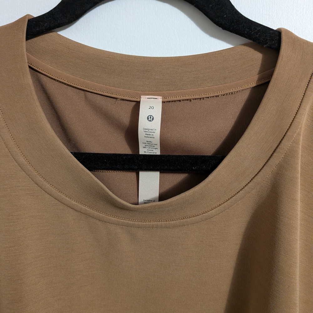lululemon athletica Oversized Crewneck Sweater in Tan - Picture 2 of 2